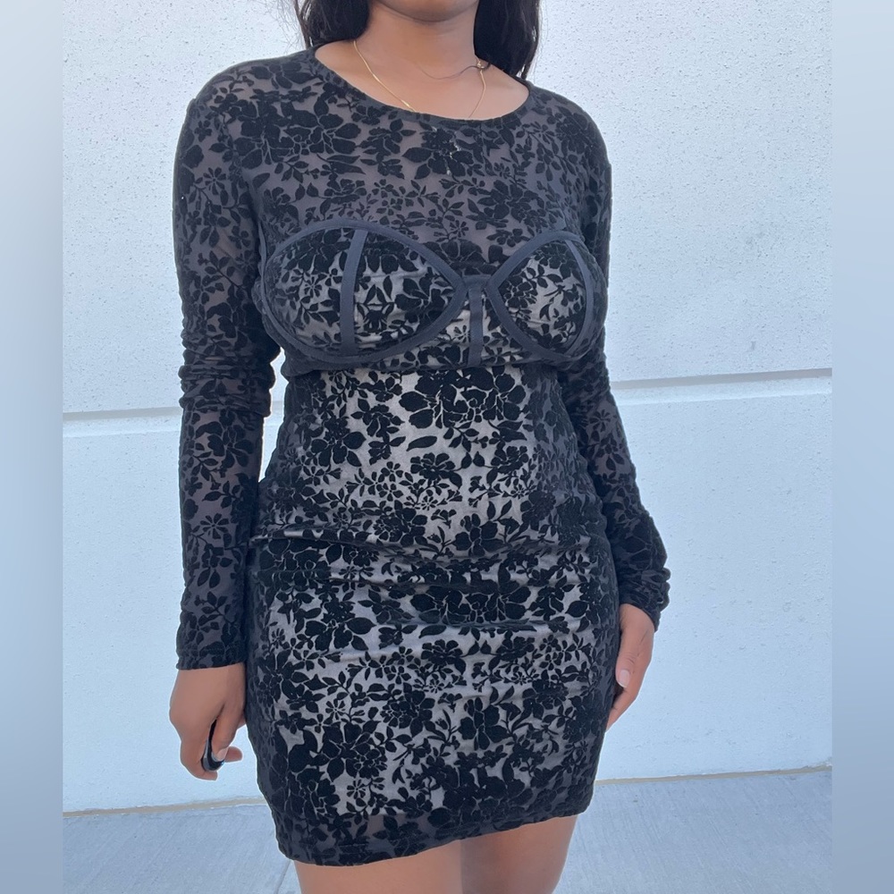 Lulus black Lace Mini Dress (Size M)